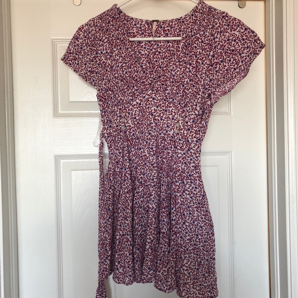 Free people floral tunic.